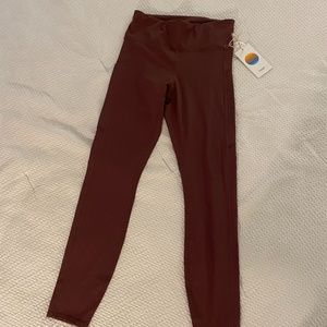 Vuori womens leggings